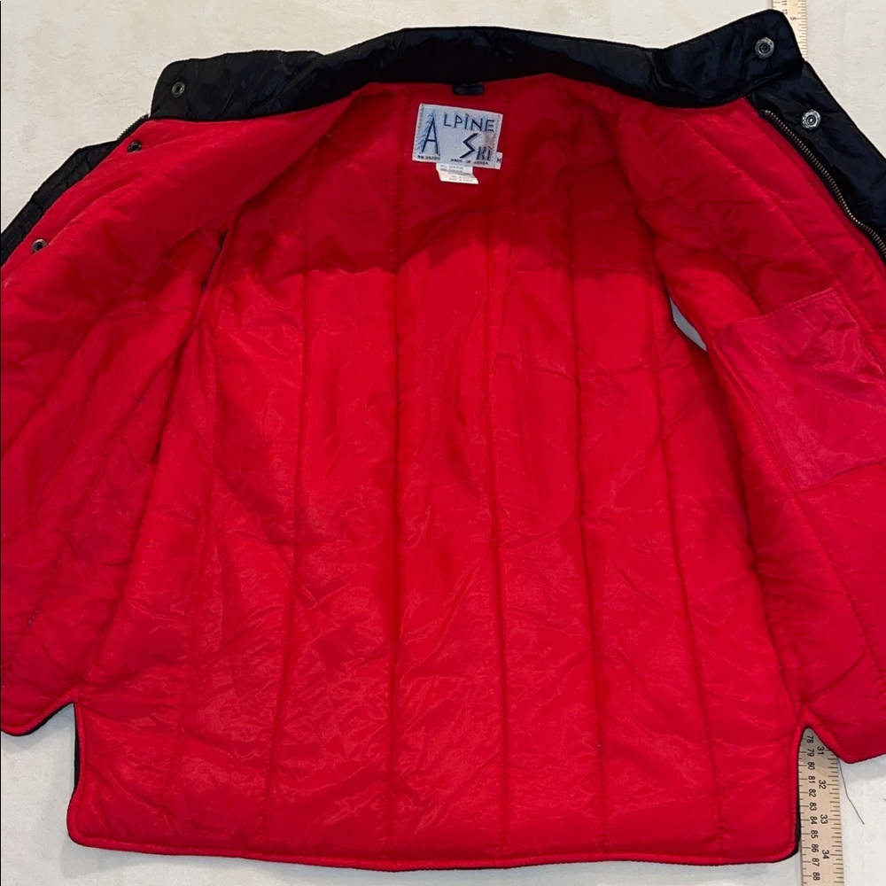 Vintage Alpine Ski Black and Red Men's Medium Puffer Vest - Picture 7 of 7
